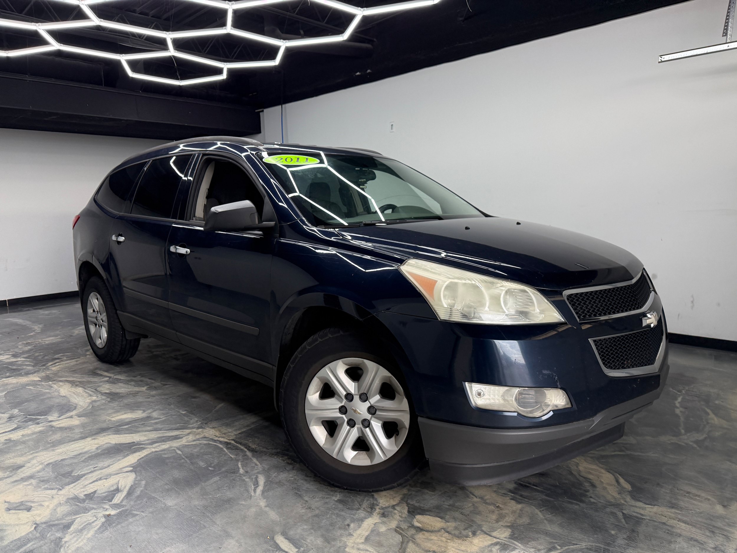 Used 2011 Chevrolet Traverse LS AWD/4WD image 4