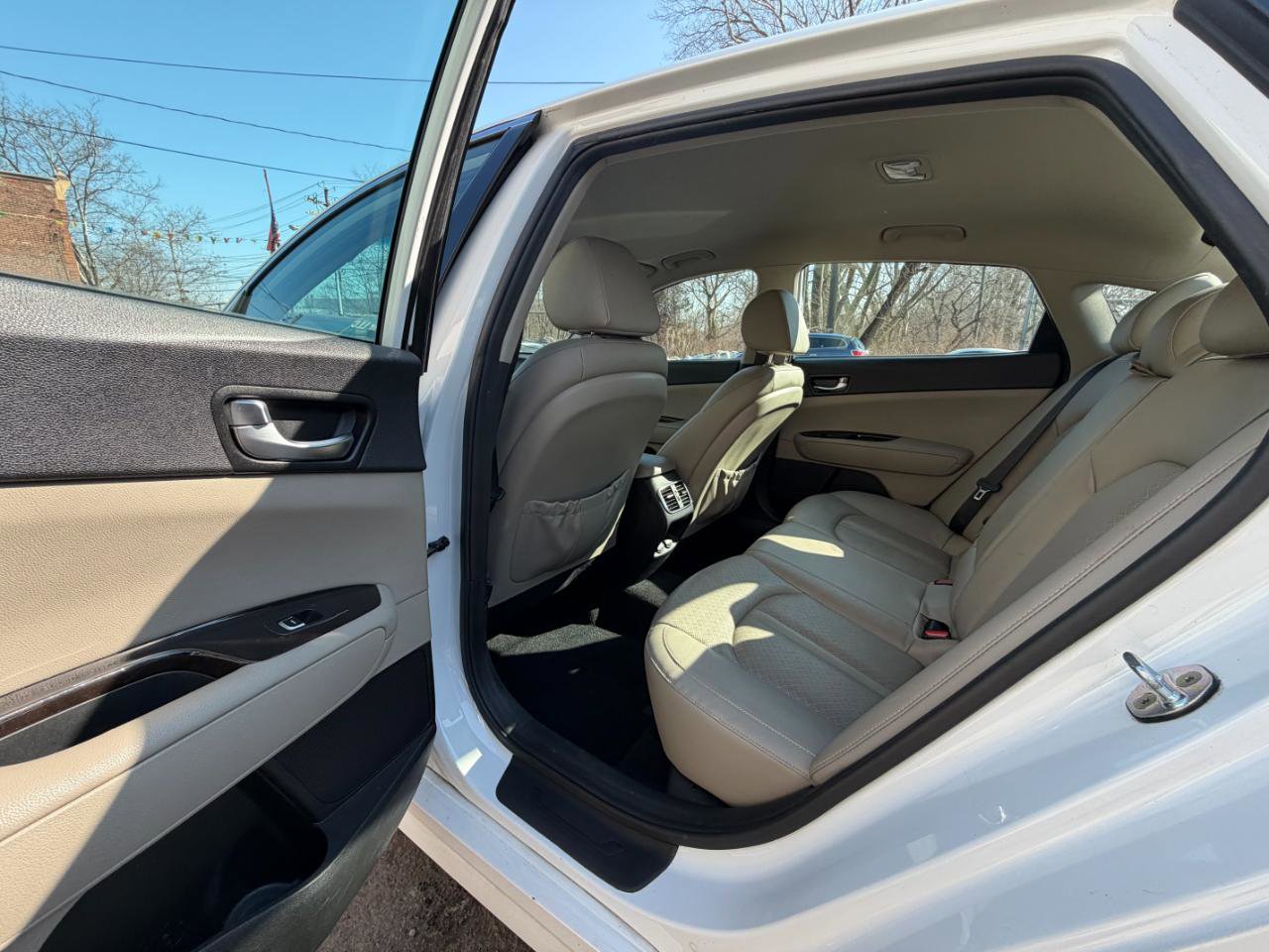 Used 2017 Kia Optima EX image 23