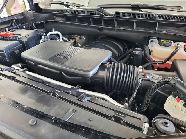 Used 2024 GMC Yukon Denali w/ Advanced Technology Package AWD/4WD image 27