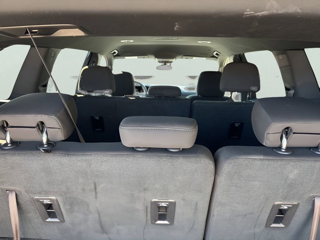 Certified 2025 GMC Acadia Elevation image 8