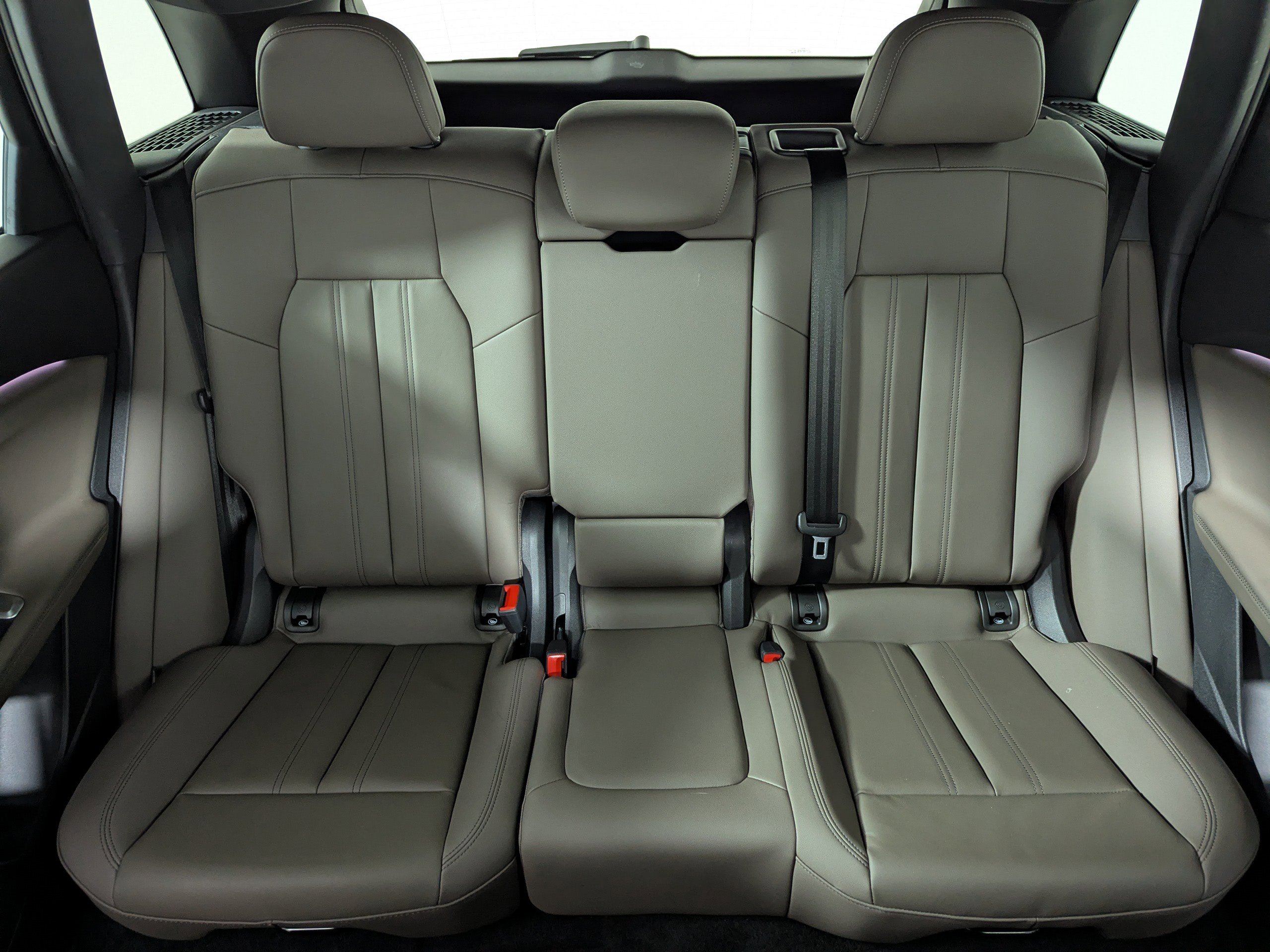 Certified 2025 Audi Q5 Premium w/ Convenience Package image 13