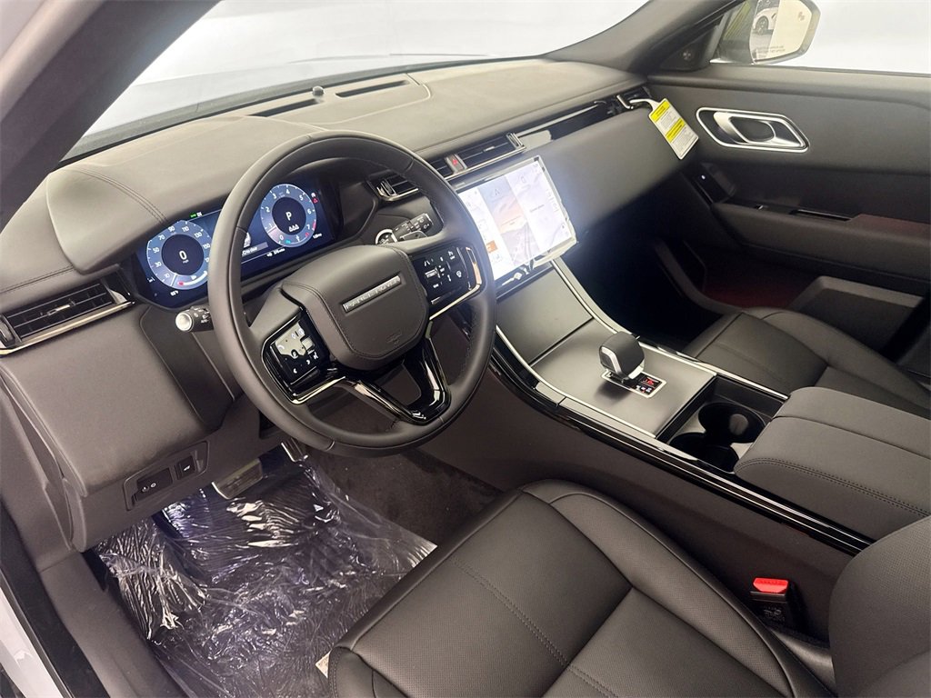 New 2026 Land Rover Range Rover Velar Dynamic SE image 9