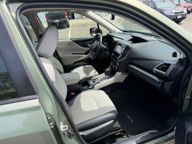 Used 2021 Subaru Forester Premium AWD/4WD image 11