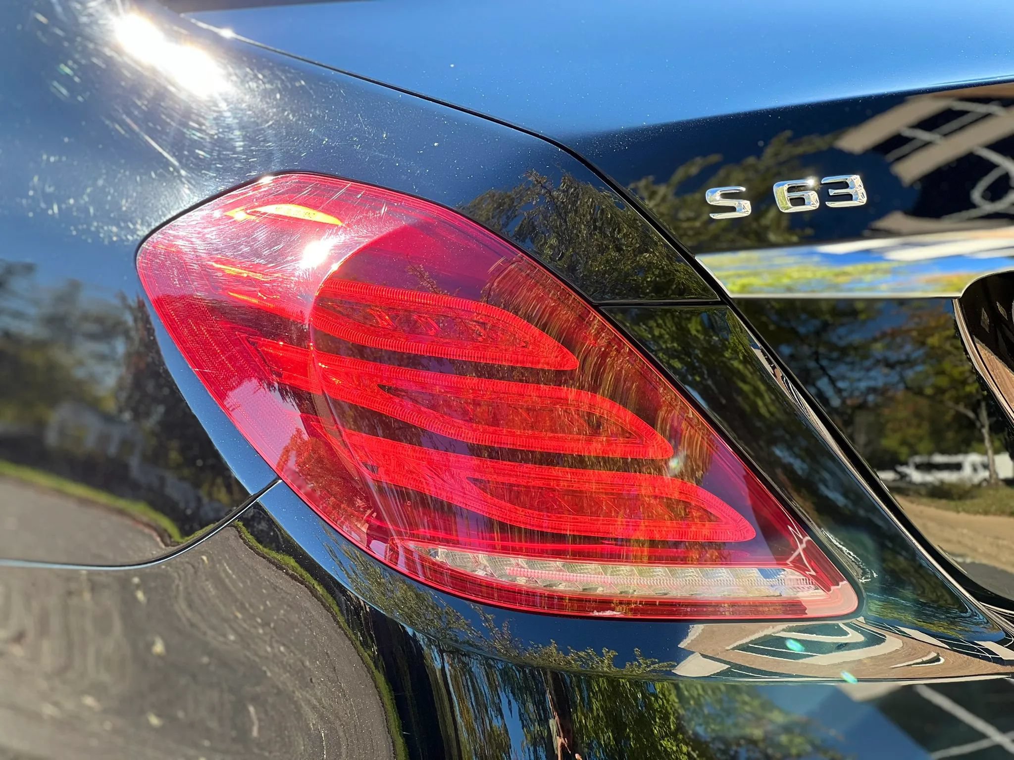 Used 2015 Mercedes-Benz S 63 AMG 4MATIC Sedan image 12