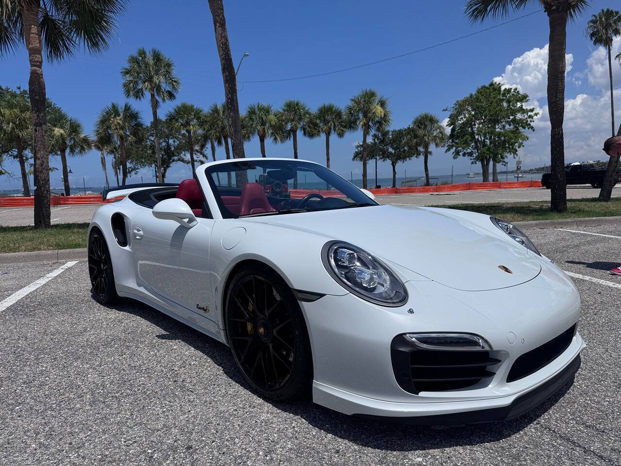 Used 2015 Porsche 911 Turbo S AWD/4WD image 9