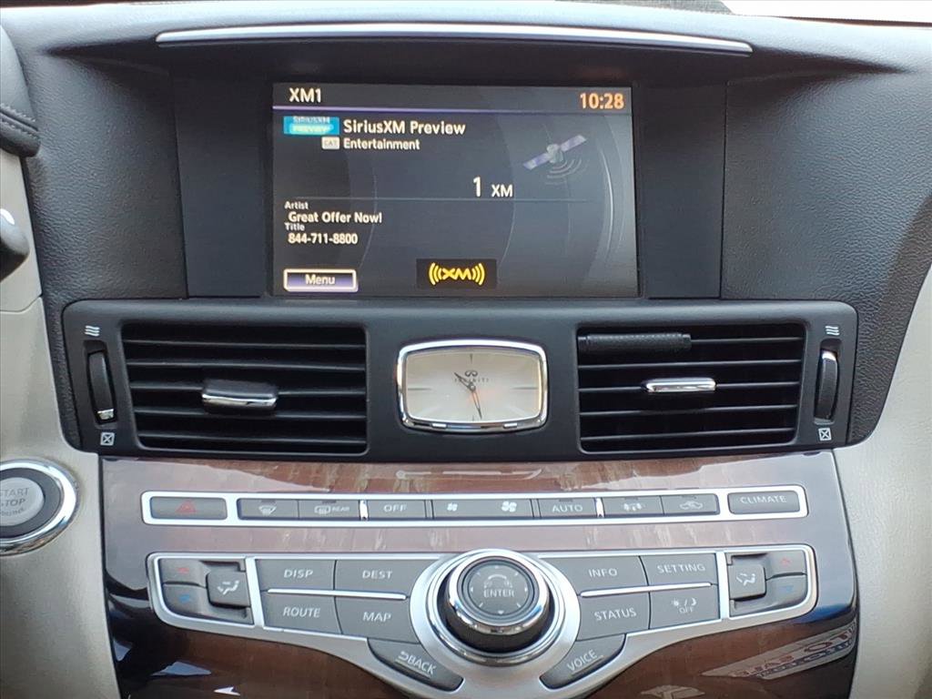 Used 2011 INFINITI M37 x w/ Deluxe Touring Pkg image 6