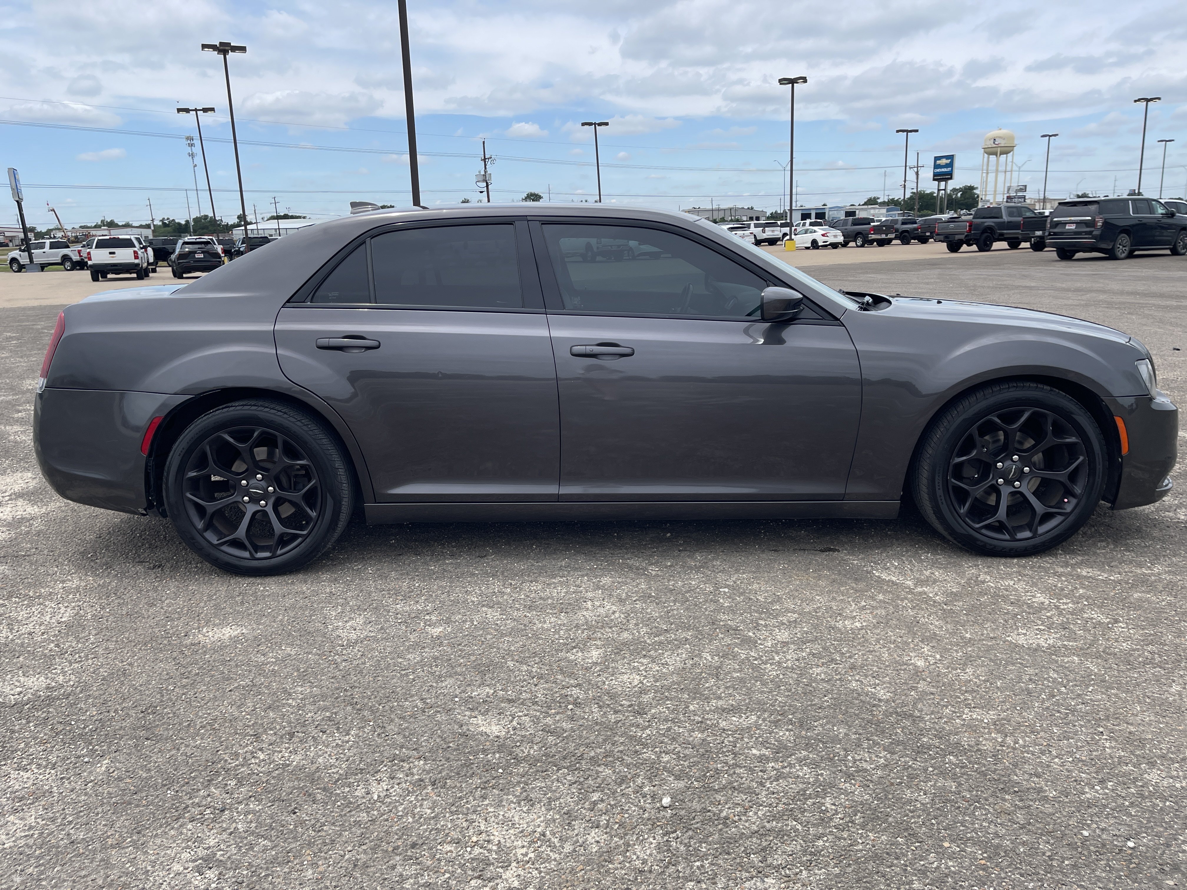 Used 2020 Chrysler 300 S RWD image 3