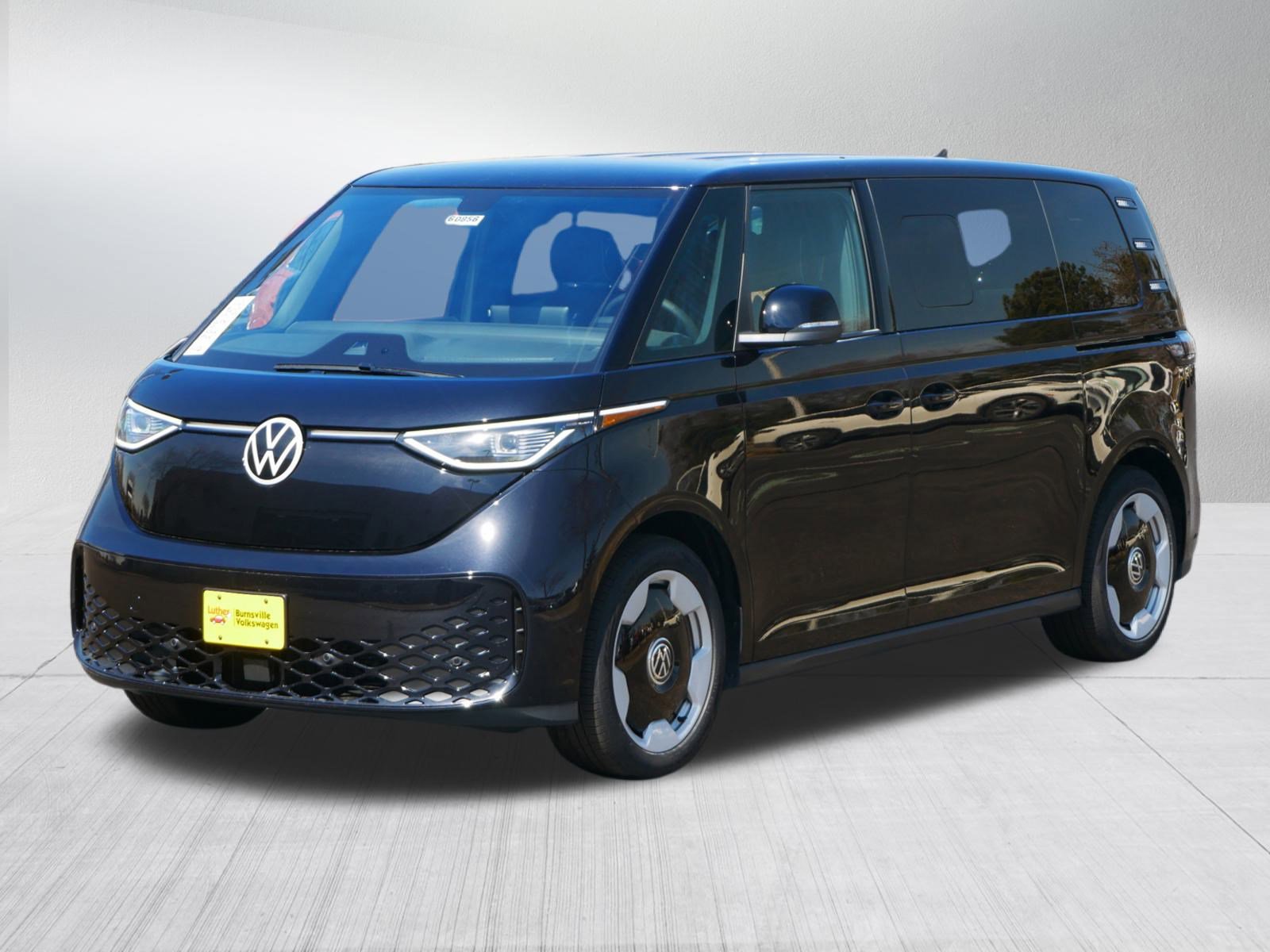 New 2025 Volkswagen ID. Buzz Pro S RWD image 2