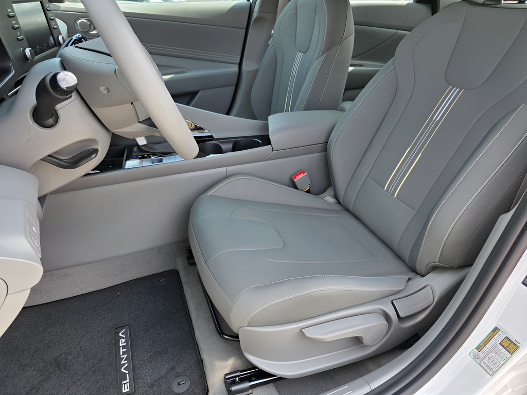 New 2026 Hyundai Elantra SEL Sport Premium FWD image 13
