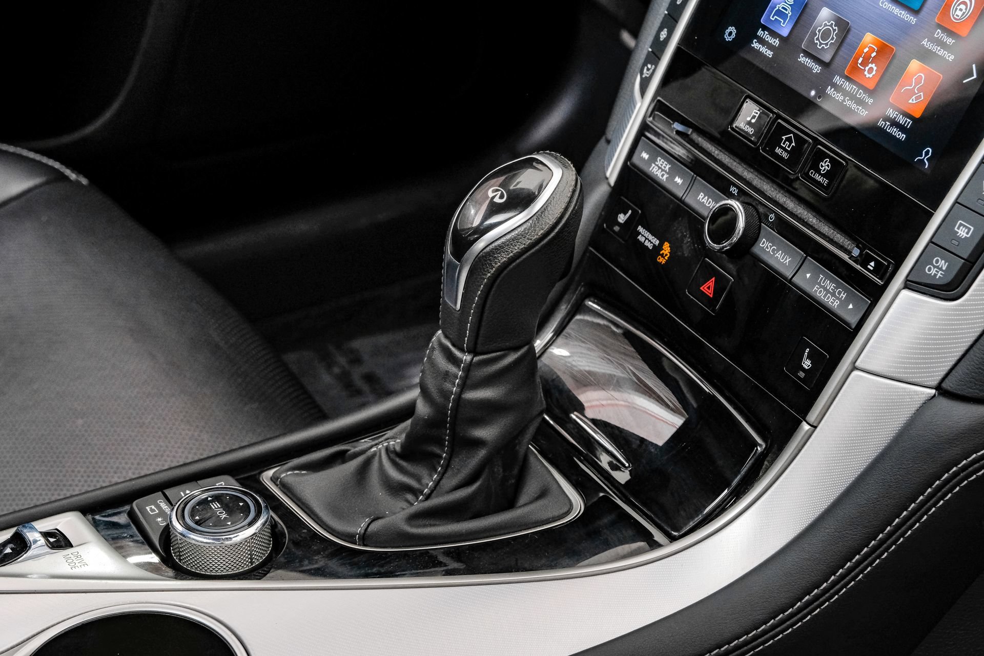 Used 2023 INFINITI Q50 Luxe AWD/4WD image 25