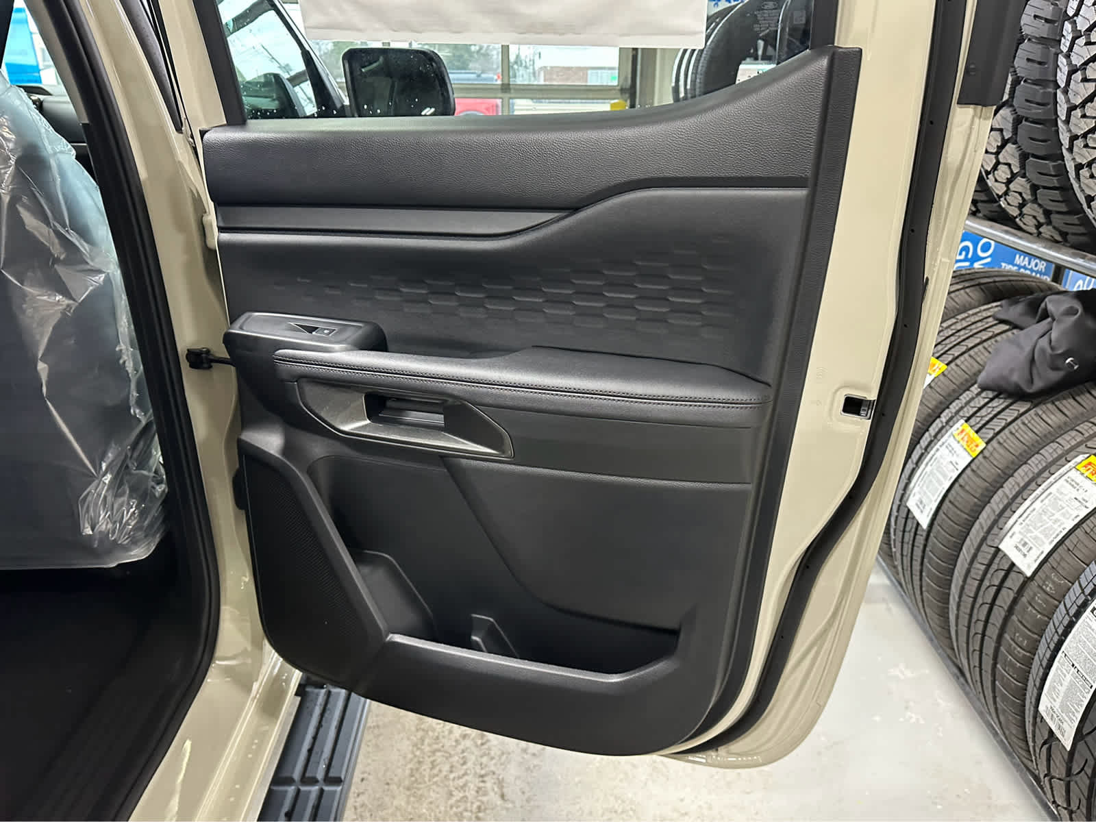 New 2025 Ford Ranger XLT w/ FX4 Off-Road Package image 26