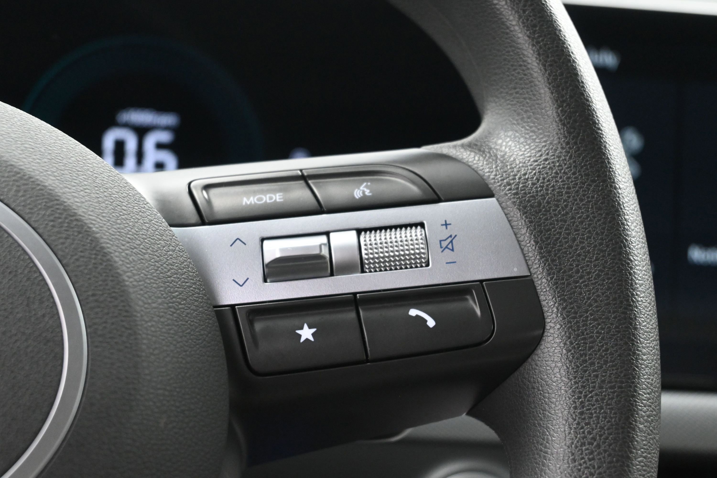Used 2024 Hyundai Sonata SEL FWD image 29