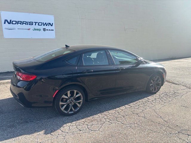 Used 2015 Chrysler 200 S w/ Navigation & Sound Group I AWD/4WD image 3