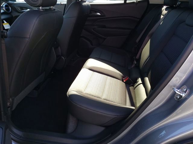 New 2026 Chevrolet Trax LT w/ Driver Confidence Package image 21