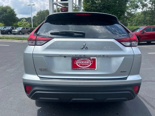 Used 2024 Mitsubishi Eclipse Cross LE AWD/4WD image 8