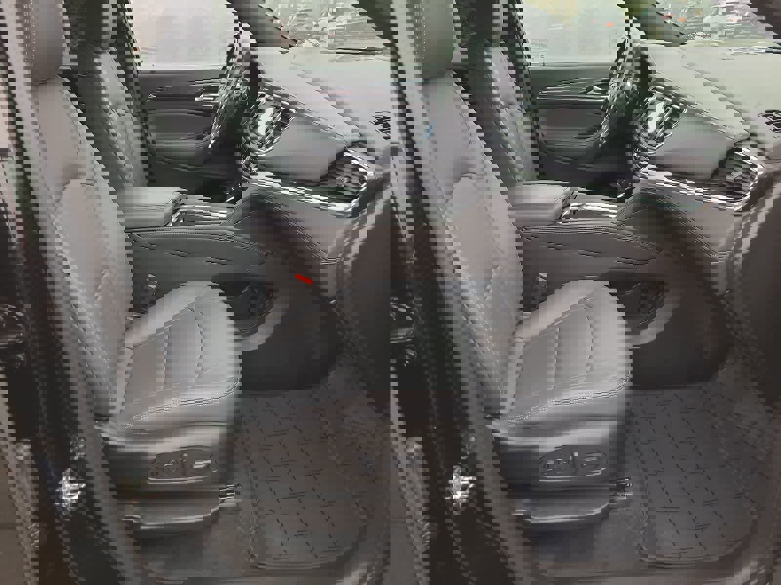 Used 2024 Buick Enclave Premium image 22