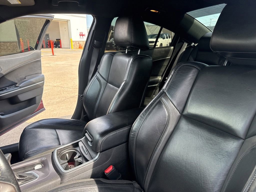 Used 2021 Dodge Charger SXT w/ Leather Interior Group RWD image 10
