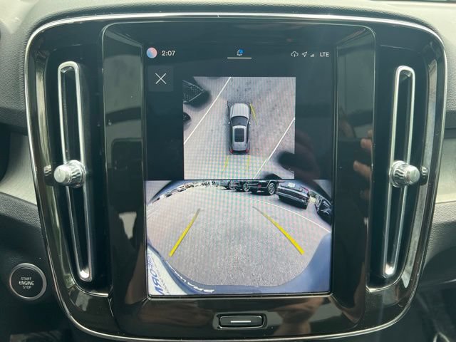 Used 2024 Volvo XC40 B5 Plus AWD/4WD image 15