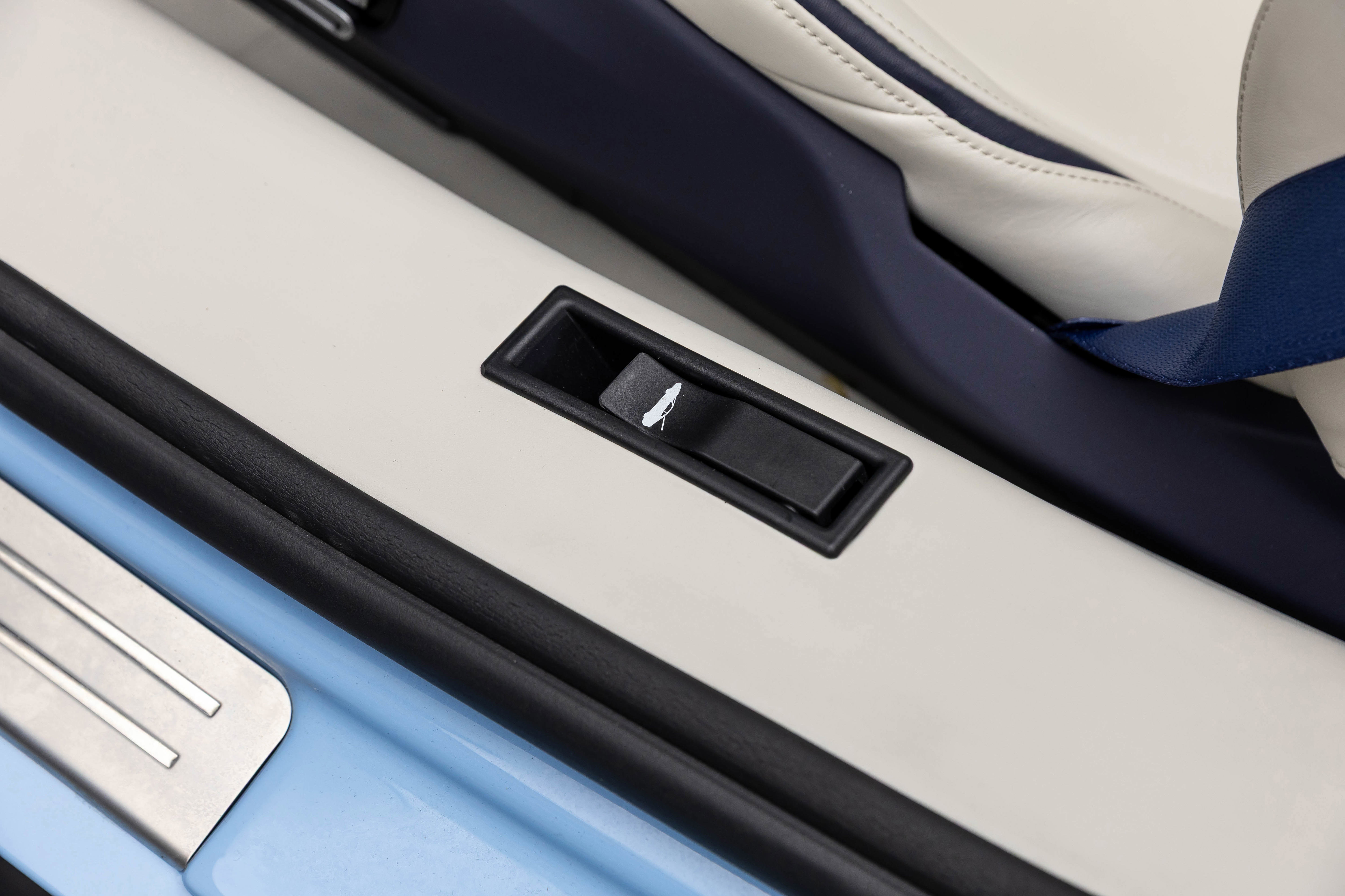 Certified 2024 Ferrari SF90 Spider image 18