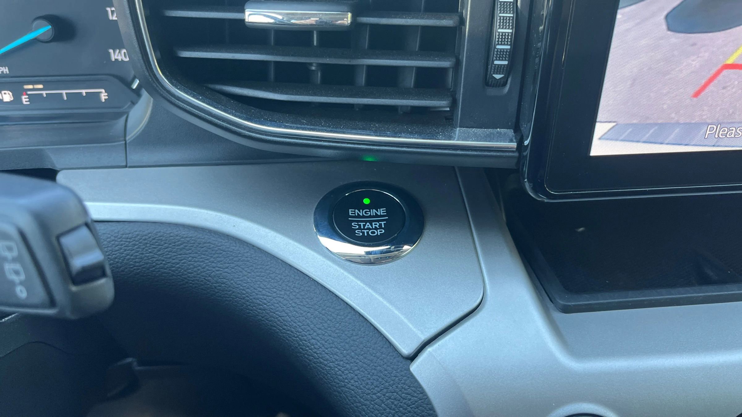 Used 2021 Ford Explorer XLT w/ Equipment Group 202A image 26