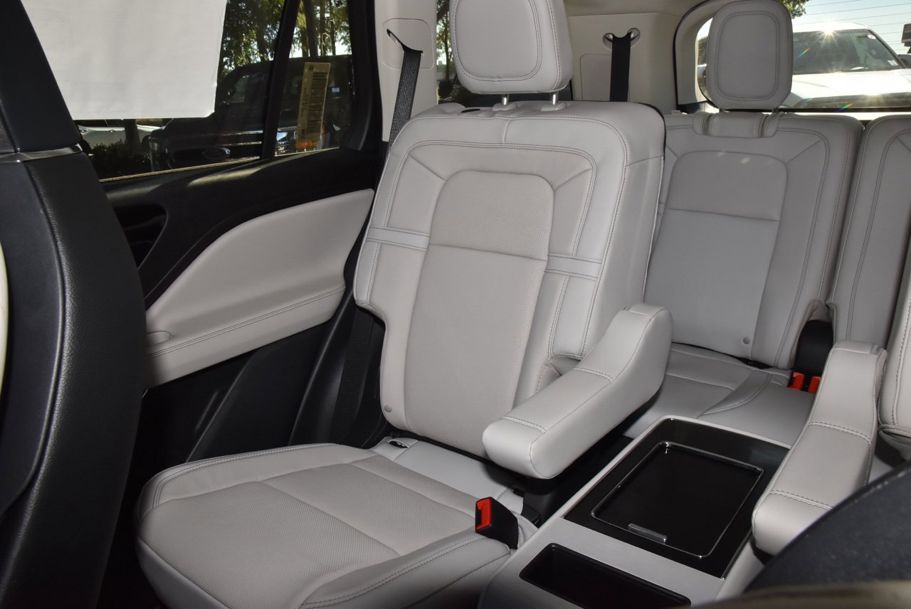 New 2027 Lincoln Aviator Reserve AWD/4WD image 21