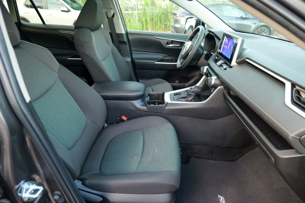 Used 2023 Toyota RAV4 XLE w/ Convenience Package AWD/4WD image 34