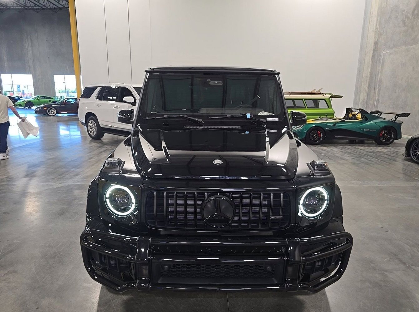 Used 2025 Mercedes-Benz G 63 AMG 4MATIC image 2