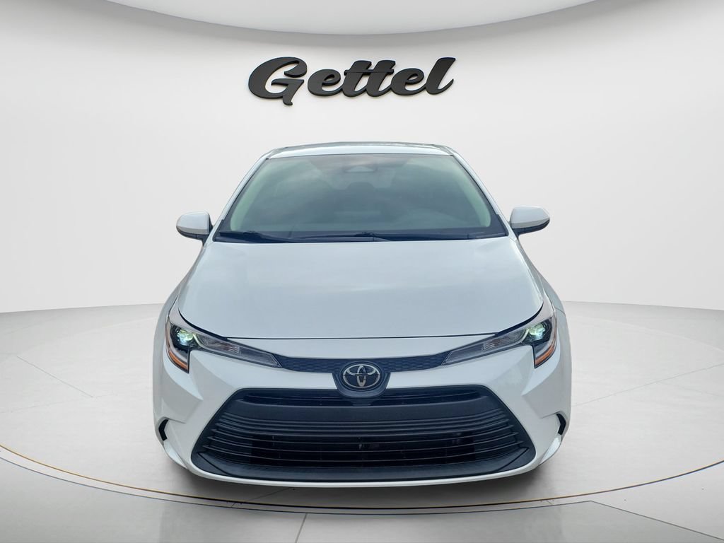 Certified 2023 Toyota Corolla LE FWD image 2