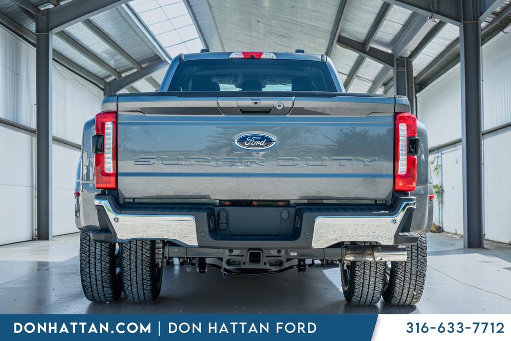 New 2026 Ford F350 Lariat w/ FX4 Off-Road Package AWD/4WD image 32