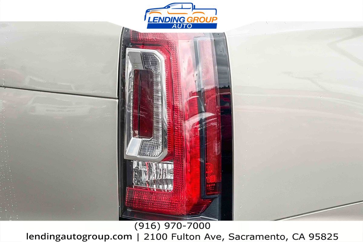 Used 2015 GMC Yukon XL SLT w/ Open Road Package image 8