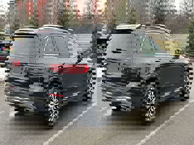 Used 2024 Mercedes-Benz GLB 250 4MATIC image 31