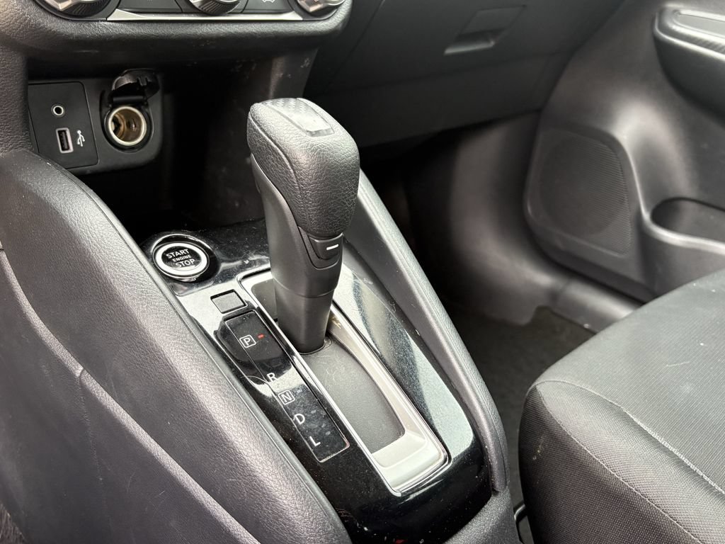 Used 2020 Nissan Versa S FWD image 19