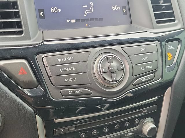 Used 2019 Nissan Pathfinder S AWD/4WD image 17