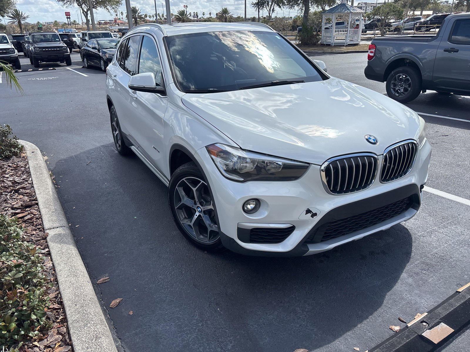 Used 2018 BMW X1 sDrive28i image 1