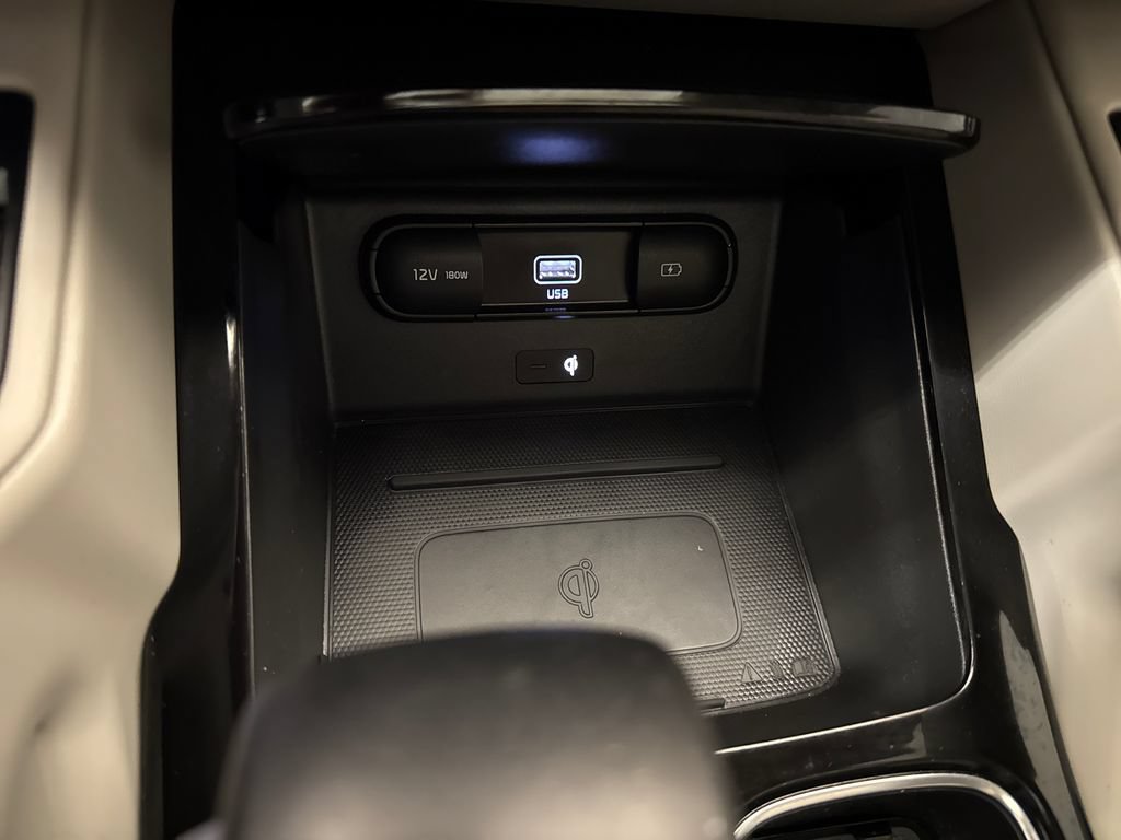 Used 2022 Kia Telluride EX w/ EX Premium Package FWD image 30