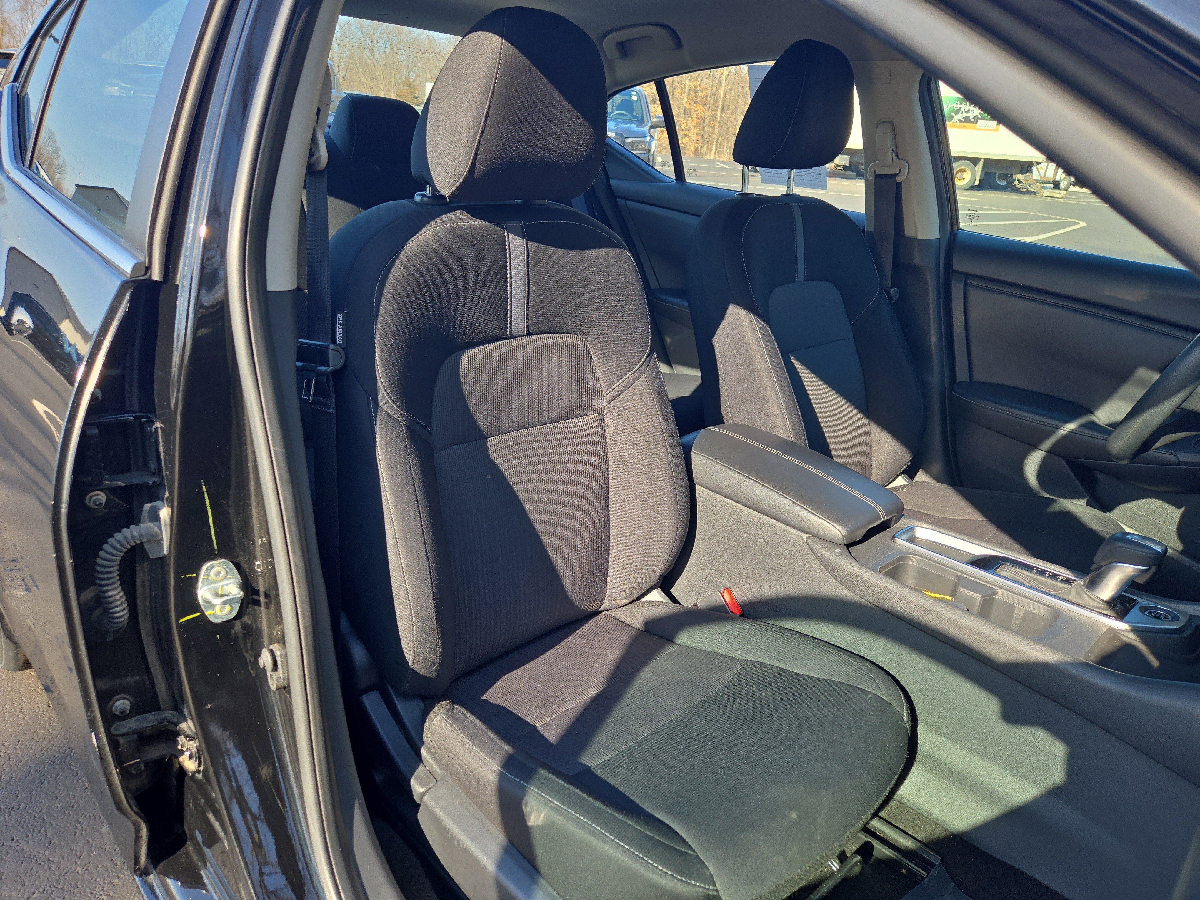 Used 2024 Nissan Sentra SV image 22