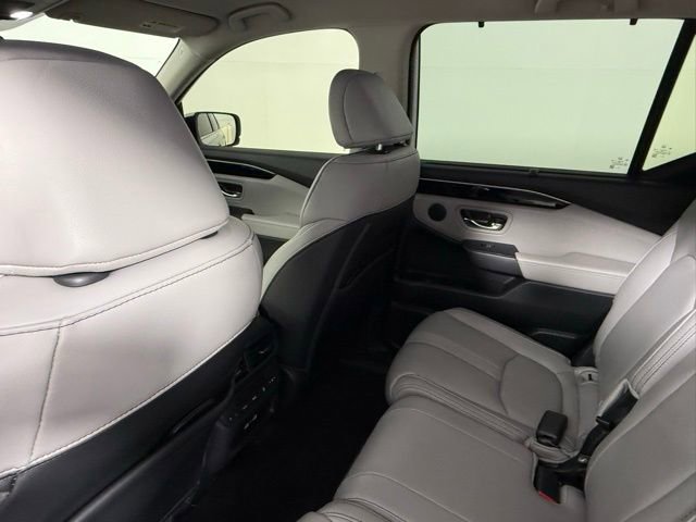 Used 2023 Honda Pilot EX-L image 36