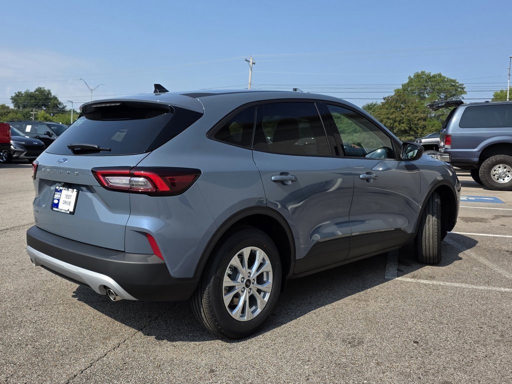 New 2025 Ford Escape Active image 9