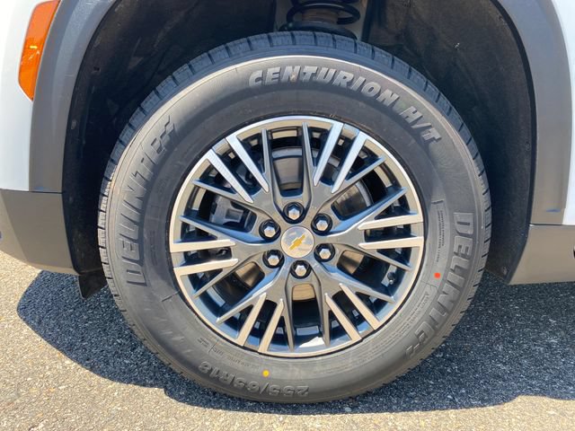 Certified 2025 Chevrolet Traverse LT FWD image 25