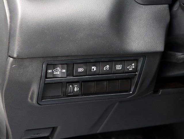 Used 2023 Toyota Tundra Limited image 24