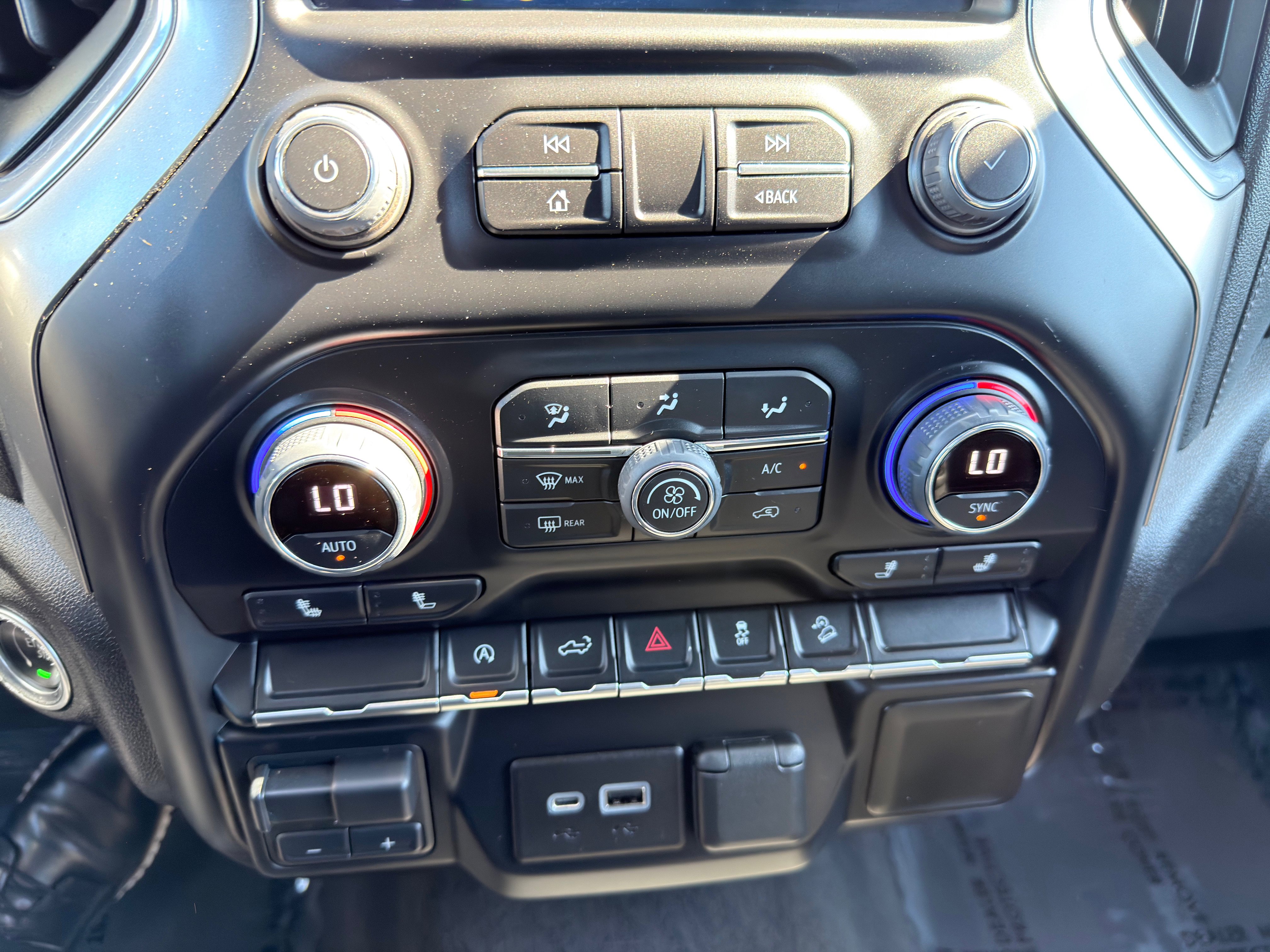 Used 2021 Chevrolet Silverado 1500 RST w/ Z71 Off-Road Package image 34