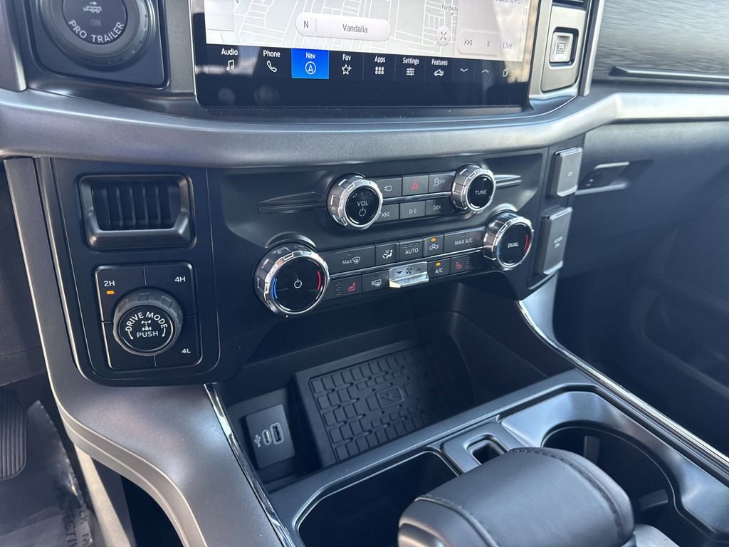 New 2025 Ford F150 XLT w/ Equipment Group 302A MID image 31