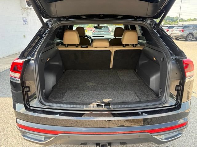 Used 2020 Volkswagen Atlas Cross Sport SE w/ Towing Package AWD/4WD image 33