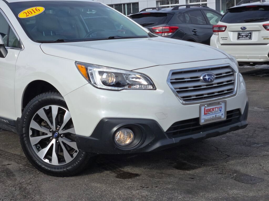 Used 2016 Subaru Outback 2.5i Limited image 2