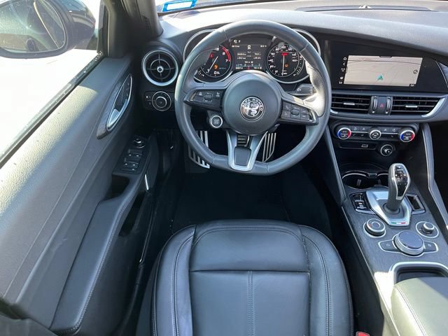 Used 2022 Alfa Romeo Giulia Sprint RWD image 12