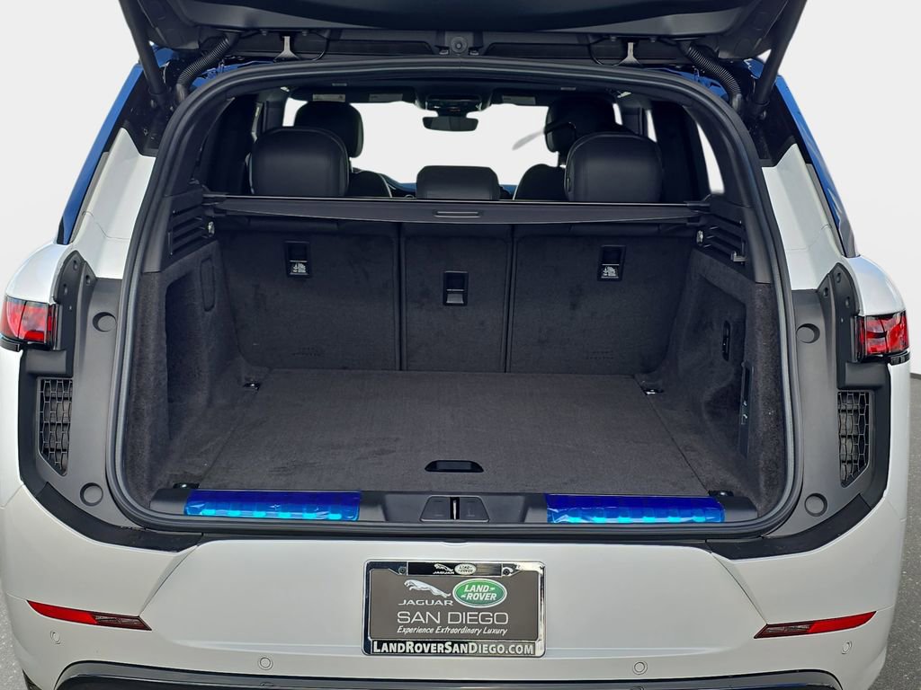 New 2026 Land Rover Range Rover Sport Dynamic SE AWD/4WD image 12