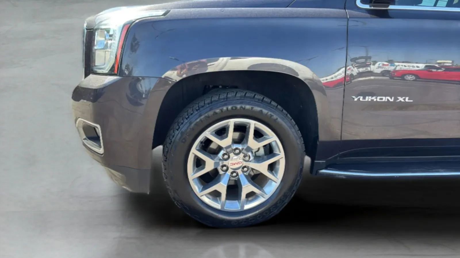 Used 2018 GMC Yukon XL SLT w/ Open Road Package RWD image 21