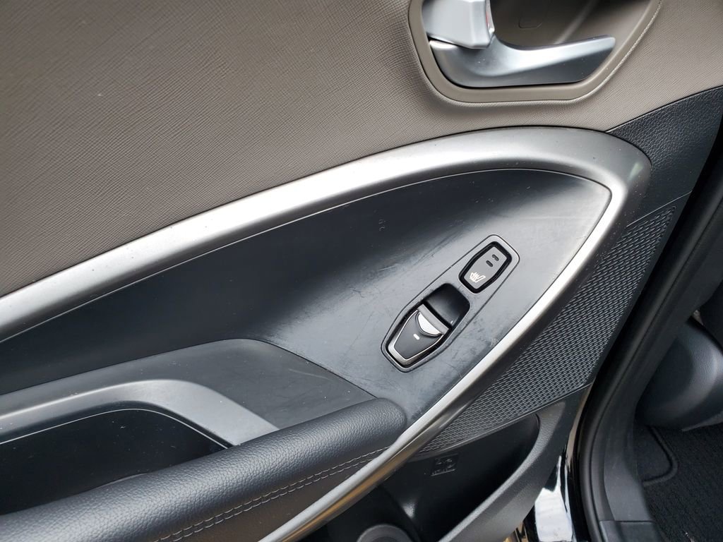 Used 2017 Hyundai Santa Fe SE w/ SE Ultimate Tech Package 03 image 12