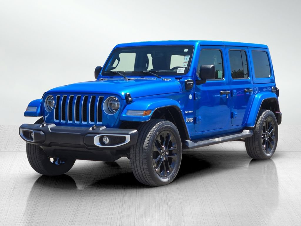 Used 2021 Jeep Wrangler Unlimited Sahara w/ Cold Weather Group AWD/4WD image 9