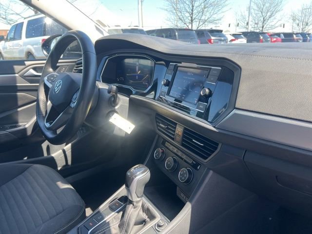 Used 2024 Volkswagen Jetta S image 31